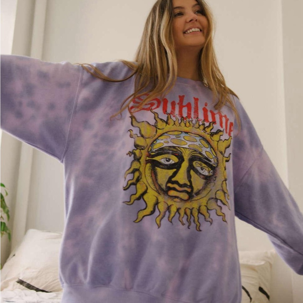 UO Purple Sublime Tour Crew Neck Sweatshirt 💜